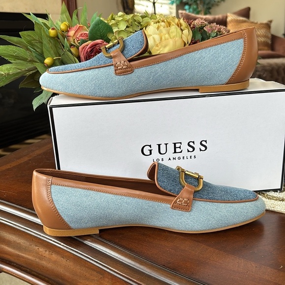 Brand New Guess Isaac Loafer Light Blue Denim Flats Neutral Tan Leather Trim - Picture 5 of 15